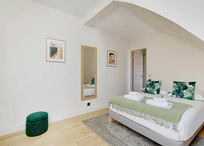 A C 1br 2p - Saint-lazare Les Champs Elysee