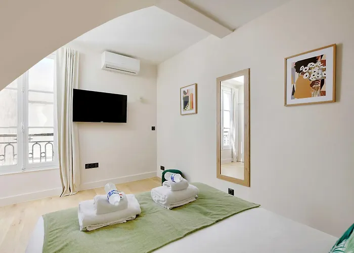 A C 1br 2p - Saint-lazare Les Champs Elysee * Paris