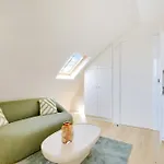 A C 1br 2p - Saint-lazare Les Champs Elysee * Paris