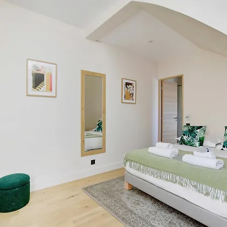 A C 1br 2p - Saint-lazare Les Champs Elysee